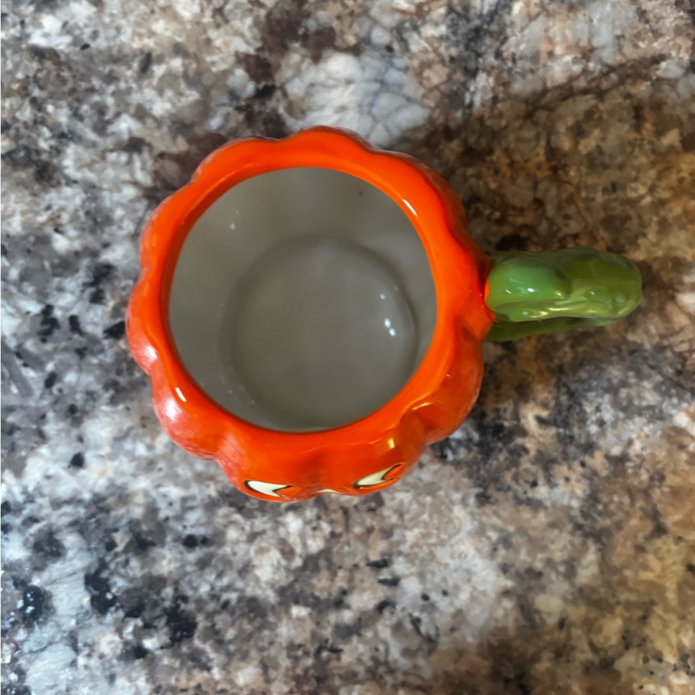 Adorable 16oz Halloween Jack-O-Lantern Coffee Mug - Picture 5 of 8